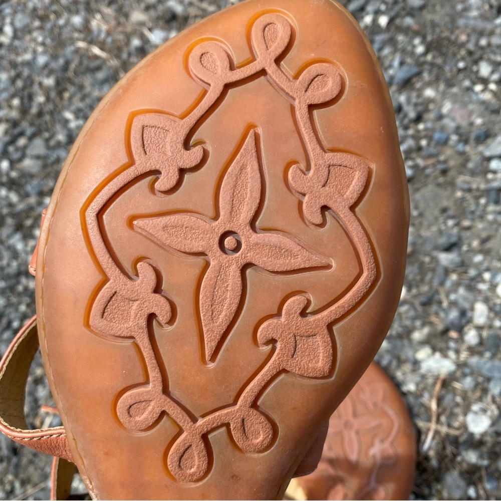 Born Sandals - image 3